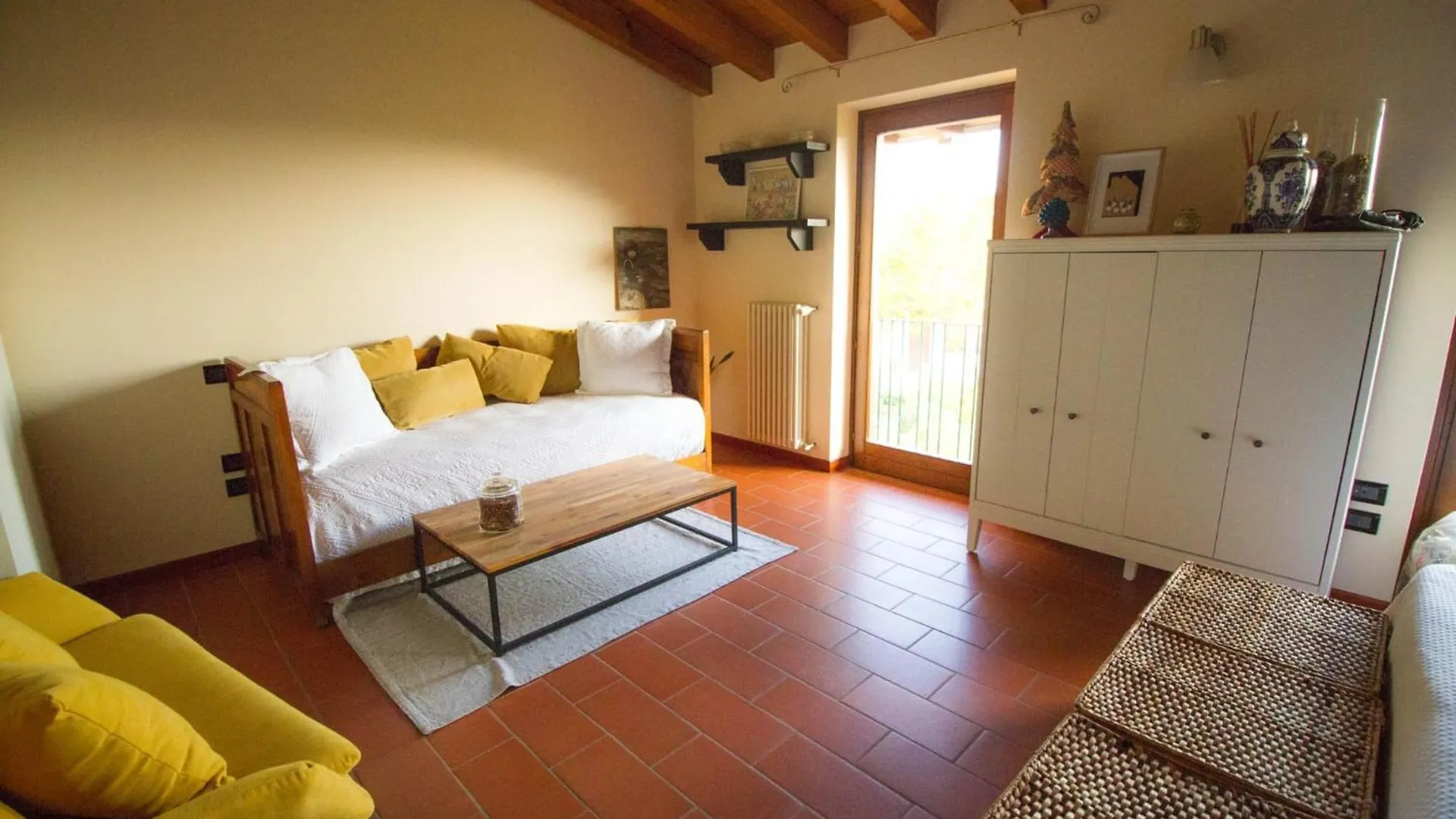 Alice Nel Paese Delle Meraviglie Gavardo Bed & Breakfast